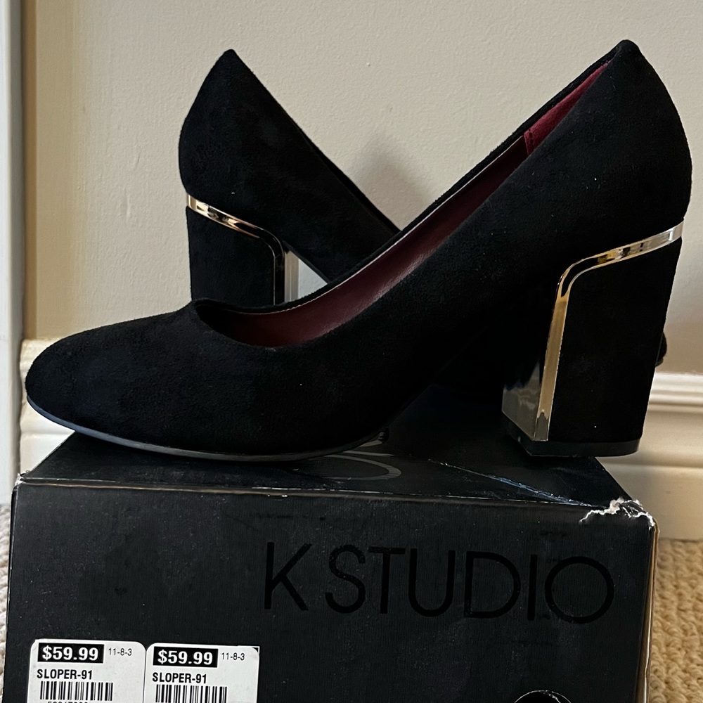 Globo K Studio Black Velet chunky heels Size 7